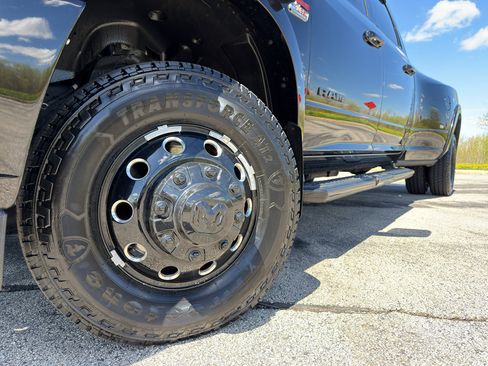 Used 2023 RAM 3500 Limited AWD/4WD image 12