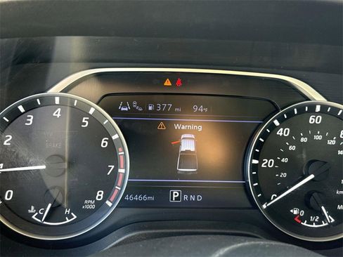 Used 2023 Nissan Titan SV image 10