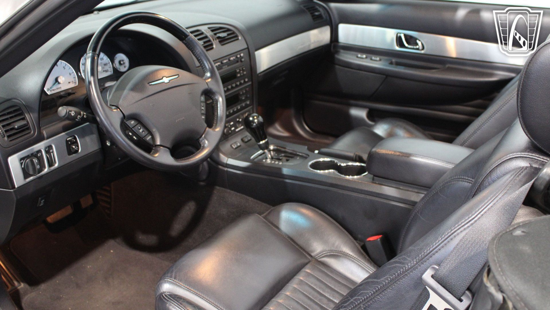 Used 2004 Ford Thunderbird RWD image 15