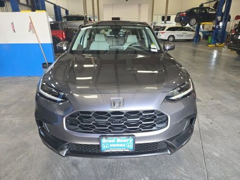 Used 2023 Honda HR-V LX image 3