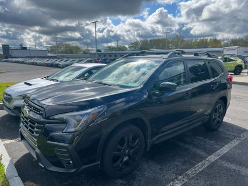 Used 2024 Subaru Ascent Onyx Edition AWD/4WD image 1