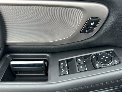 New 2026 Ford Expedition Active image 8