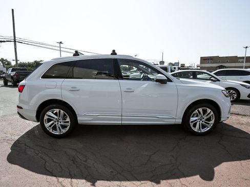 Used 2023 Audi Q7 2.0T Premium w/ Convenience Package AWD/4WD image 7