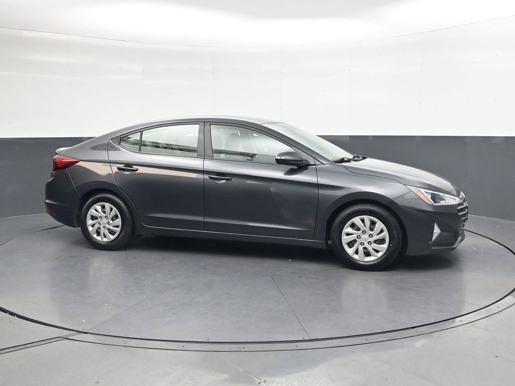 Used 2020 Hyundai Elantra SE FWD image 4