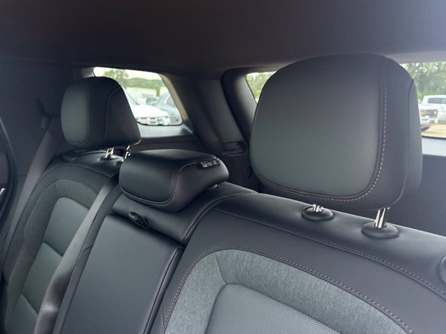 New 2027 GMC Terrain AT4 w/ Convenience Package III AWD/4WD image 31