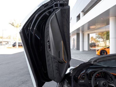 Used 2020 McLaren 720S Performance image 60