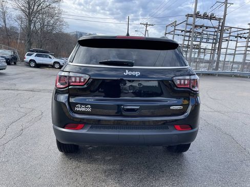 Used 2023 Jeep Compass Latitude AWD/4WD image 4