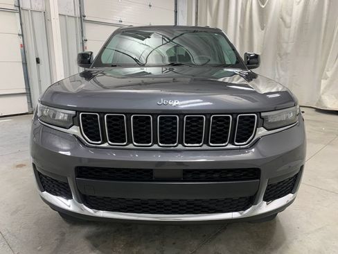 Used 2024 Jeep Grand Cherokee L Laredo AWD/4WD image 29
