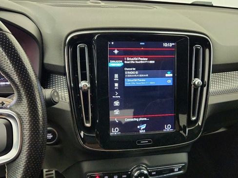Used 2019 Volvo XC40 T5 R-Design AWD/4WD image 19