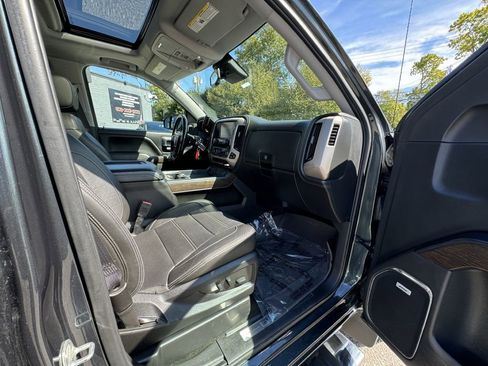 Used 2018 GMC Sierra 1500 Denali image 18