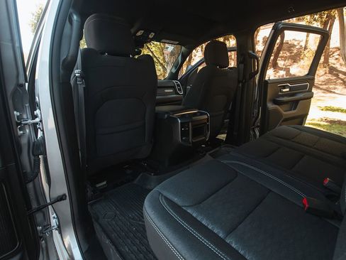 Used 2025 RAM 1500 Big Horn image 25