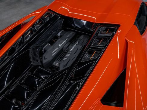 Used 2024 Lamborghini Revuelto AWD/4WD image 26