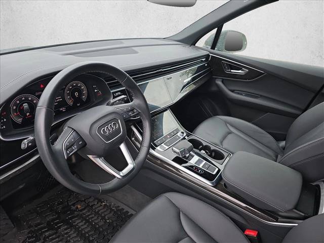 Used 2025 Audi Q7 2.0T Premium w/ Convenience Package AWD/4WD image 10