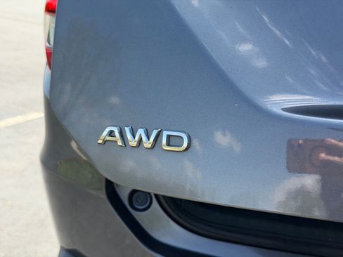 Used 2024 Honda Pilot Elite image 38