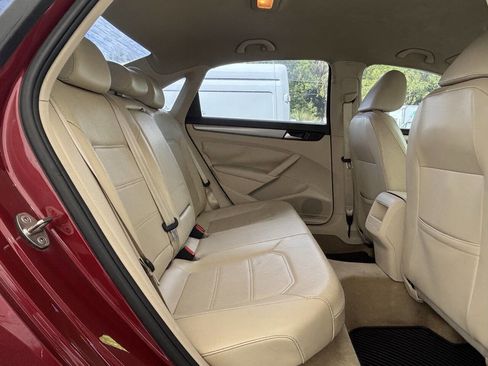 Used 2015 Volkswagen Passat 1.8T Limited Edition image 26