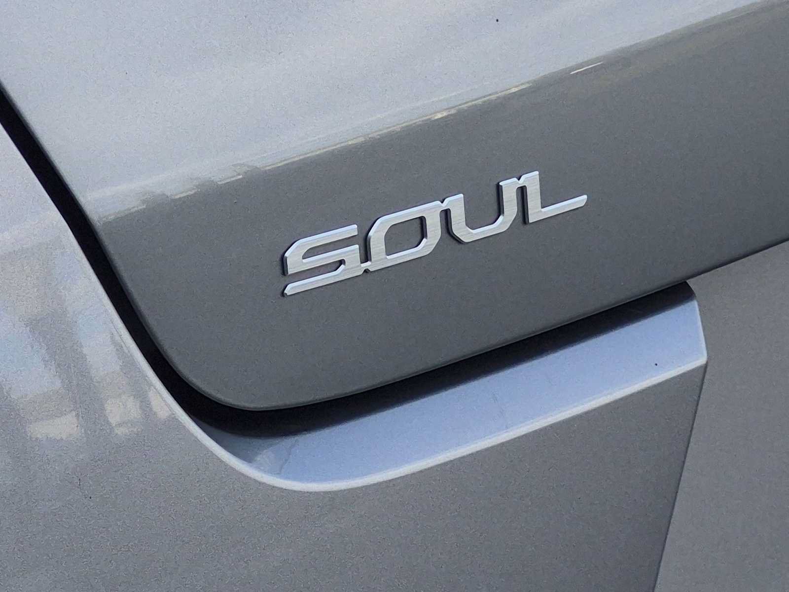 Used 2024 Kia Soul LX w/ Option Group 015 FWD image 13