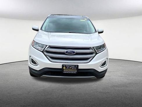 Used 2018 Ford Edge Titanium w/ Equipment Group 301A AWD/4WD image 2