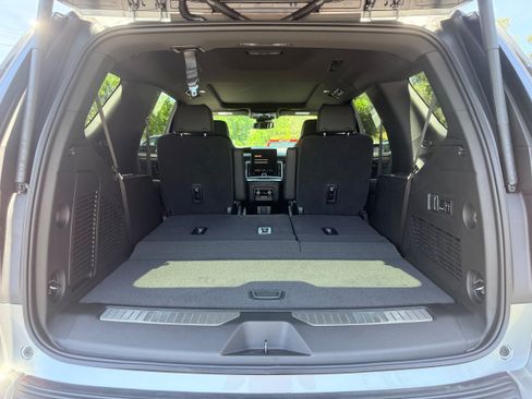 New 2026 GMC Yukon Denali w/ Sun & Power Step Package AWD/4WD image 8