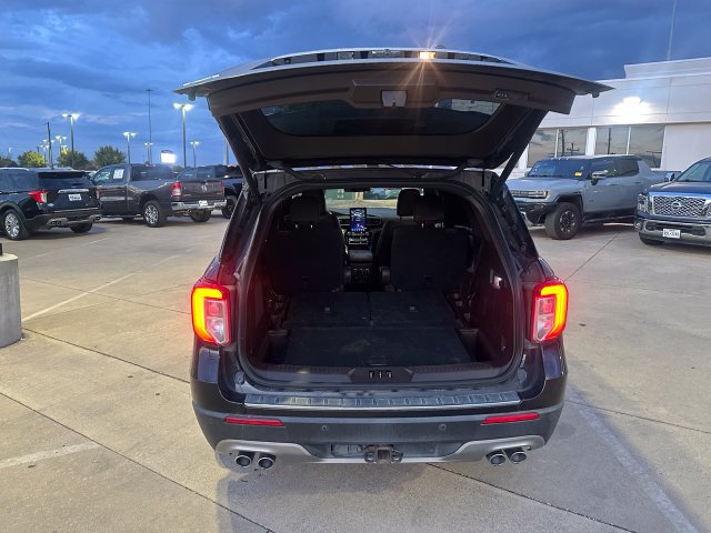 Used 2021 Ford Explorer King Ranch w/ Premium Technology Package RWD image 11