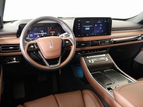 New 2026 Lincoln Aviator Reserve image 2