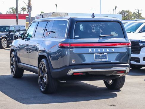 Used 2023 Rivian R1S Launch Edition AWD/4WD image 6