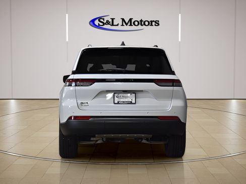 New 2026 Jeep Grand Cherokee Altitude AWD/4WD image 7