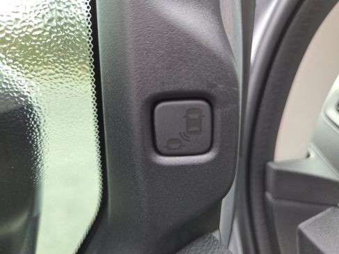 New 2026 Honda Odyssey Touring image 13