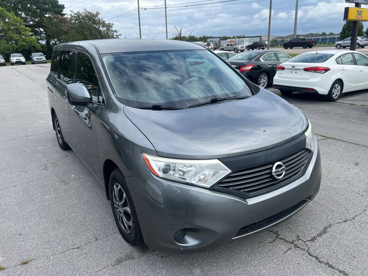 Used 2015 Nissan Quest S FWD image 4