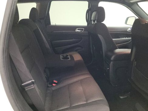 Used 2021 Jeep Grand Cherokee Laredo image 19