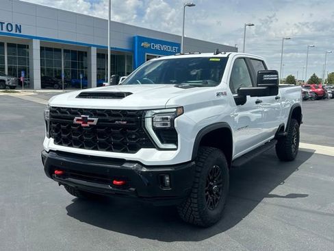 New 2026 Chevrolet Silverado 2500 ZR2 AWD/4WD image 31