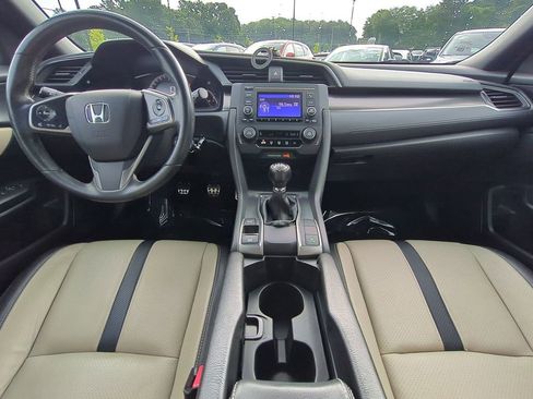 Used 2018 Honda Civic Sport image 14
