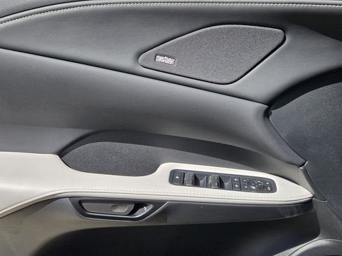 Used 2024 Lexus RX 350 w/ Kick Sensor & Tow Package image 33