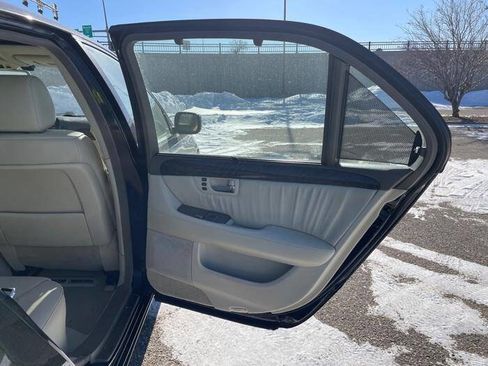 Used 2001 Lexus LS 430 Base 4dr Sedan image 28
