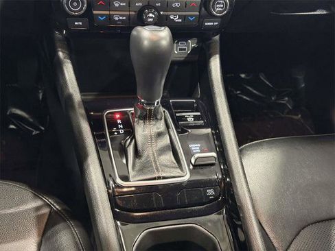 Certified 2022 Jeep Compass Limited w/ Sun and Sound Group image 18