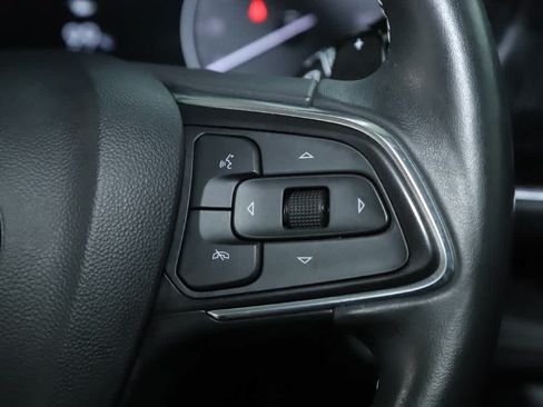 Used 2023 Buick Envision Essence AWD/4WD image 23