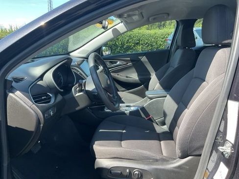 Used 2023 Chevrolet Malibu LT FWD image 15