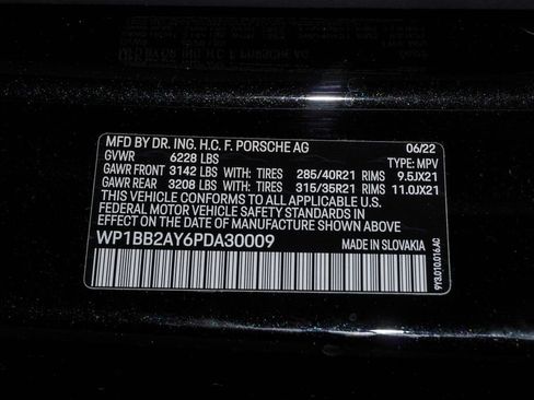 Certified 2023 Porsche Cayenne S AWD/4WD image 30