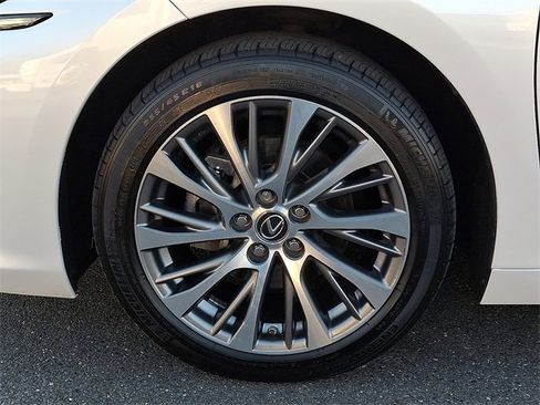 Used 2019 Lexus ES 350 image 11
