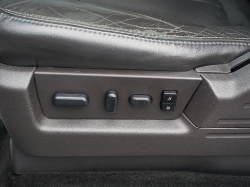 Used 2012 Ford F150 Lariat w/ Lariat Chrome Pkg AWD/4WD image 13
