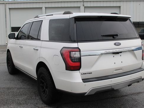 Used 2019 Ford Expedition Limited w/ Equipment Group 302A AWD/4WD image 4