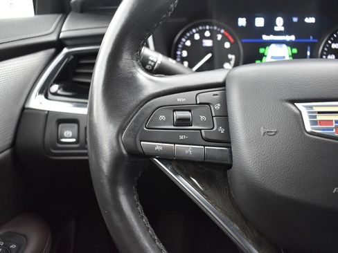 Used 2022 Cadillac XT6 Premium Luxury w/ Technology Package image 15