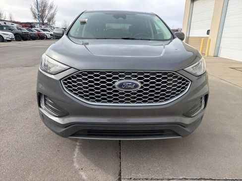 Used 2024 Ford Edge SEL w/ Convenience Package image 9
