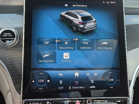 Used 2025 Mercedes-Benz GLC 300 image 25