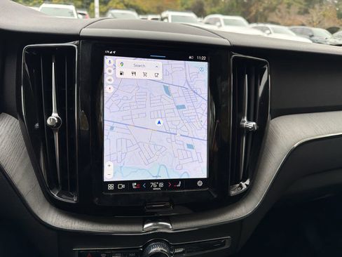 Certified 2025 Volvo XC60 B5 Plus image 32