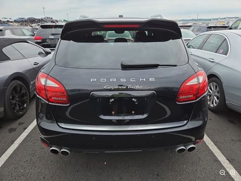 Used 2012 Porsche Cayenne Turbo AWD/4WD image 5
