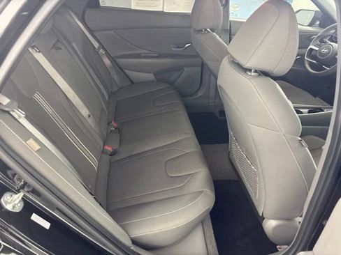 Used 2024 Hyundai Elantra SEL w/ Convenience Package FWD image 24