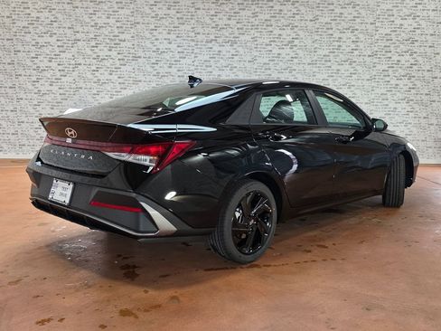 New 2026 Hyundai Elantra Sport image 8