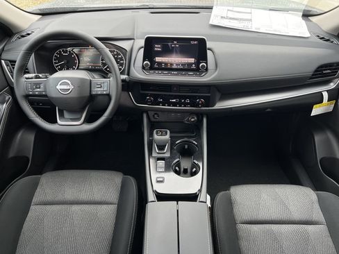 New 2026 Nissan Rogue SV image 7