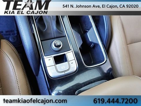 Certified 2022 Kia Telluride SX w/ Towing Package FWD image 37