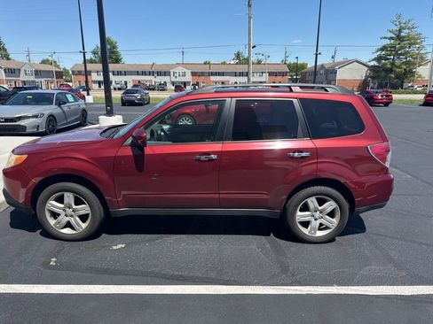 Used 2010 Subaru Forester 2.5X Limited AWD/4WD image 6